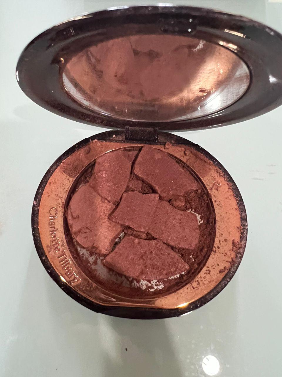 Charlotte Tilbury CHEEK TO CHIC WALK OF NO SHAME [DEFECT ITEM]