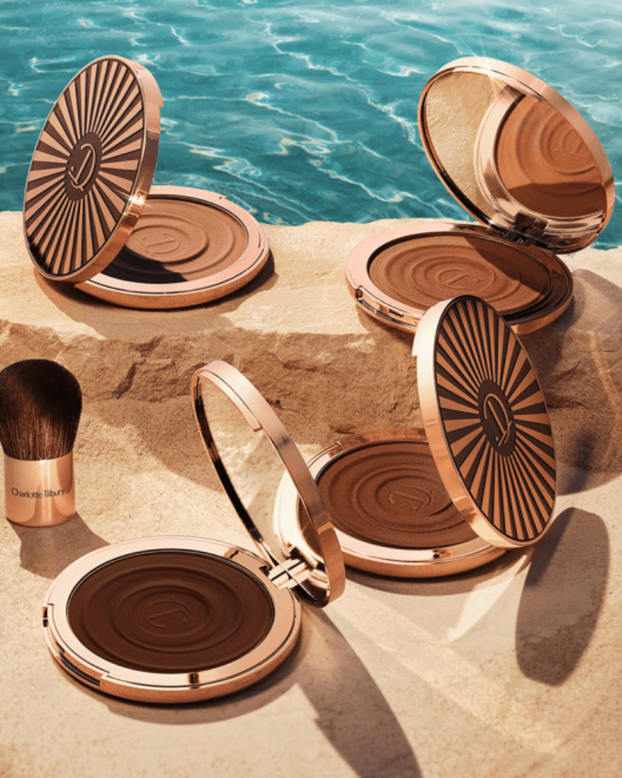 CHARLOTTE TILBURY BEAUTIFUL SKIN SUN-KISSED GLOW BRONZER (Weight: 21G)